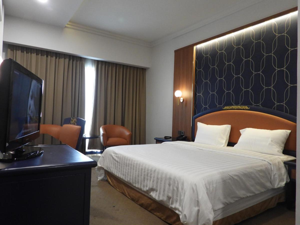Maxwell Hotel Jakarta Exterior photo