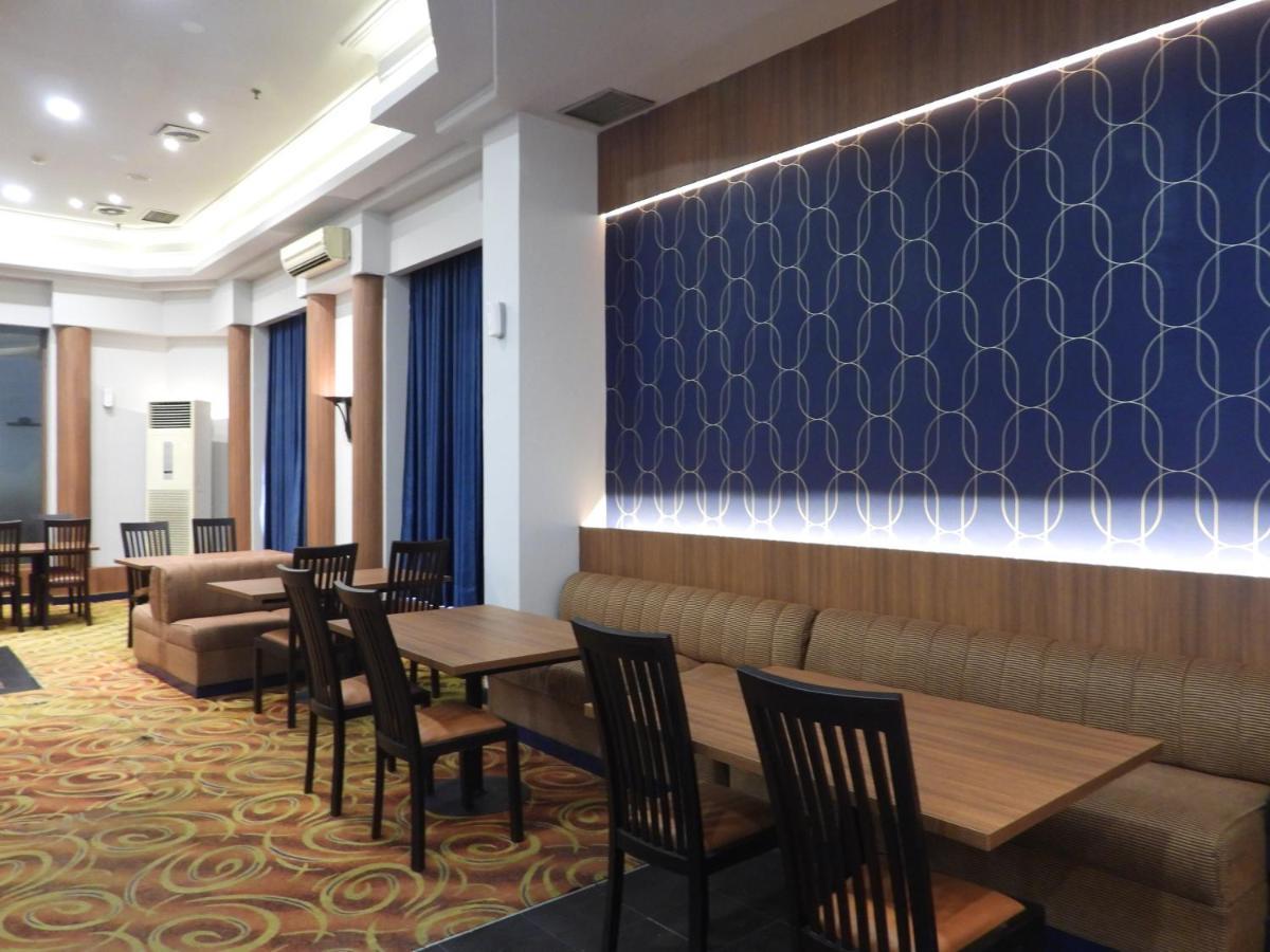 Maxwell Hotel Jakarta Exterior photo