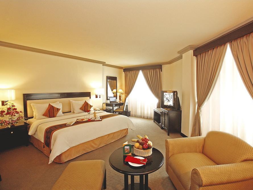 Maxwell Hotel Jakarta Exterior photo